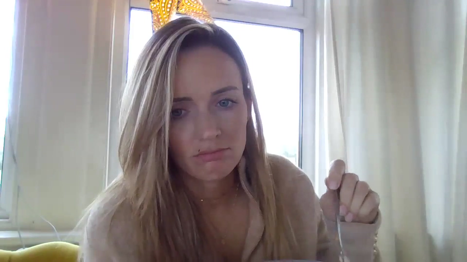 Gallery image thumbnail from Courtney's myfreecams stream on, 02/26/2024, 14:19 image 9 of 20
