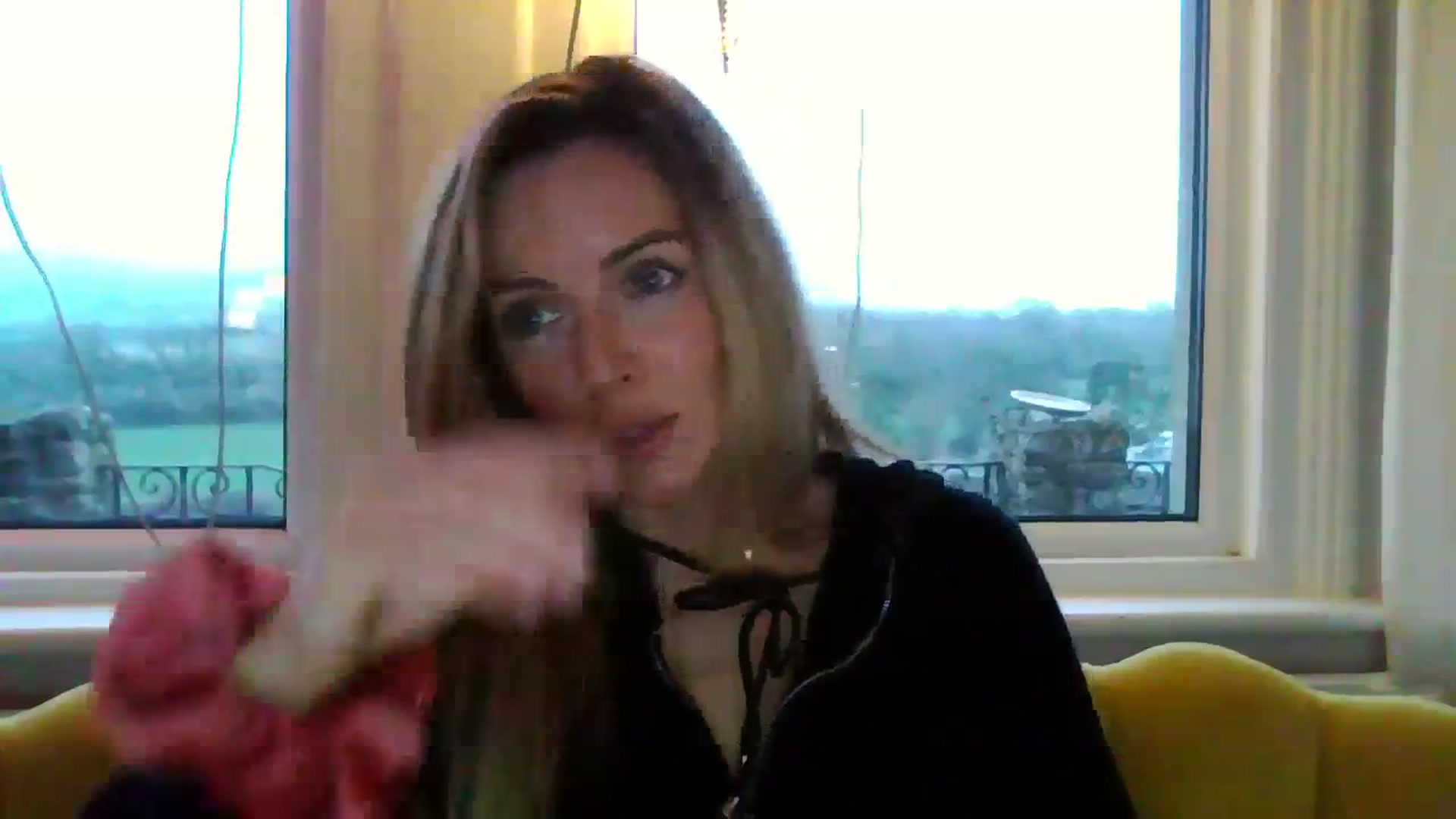 Gallery image thumbnail from Courtney's myfreecams stream on, 02/27/2024, 17:37 image 7 of 20