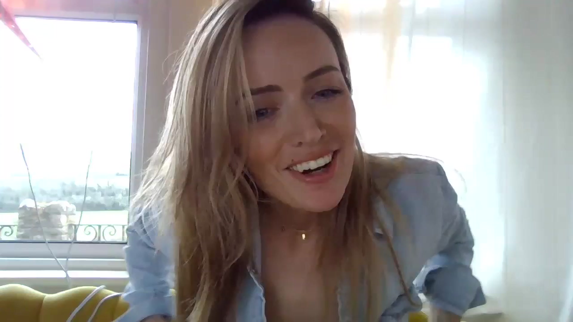 Gallery image thumbnail from Courtney's myfreecams stream on, 03/04/2024, 15:01 image 16 of 20