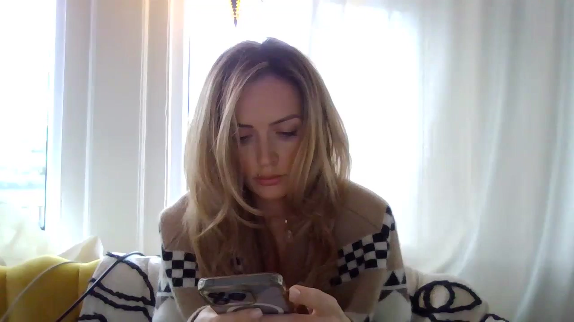 Gallery image thumbnail from Courtney's myfreecams stream on, 03/12/2024, 16:54 image 4 of 20