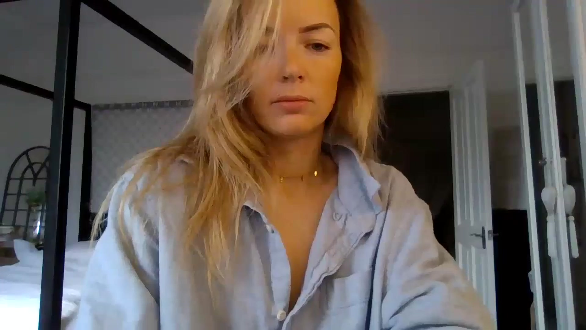 Gallery image thumbnail from Courtney's myfreecams stream on, 03/26/2024, 07:23 image 8 of 20