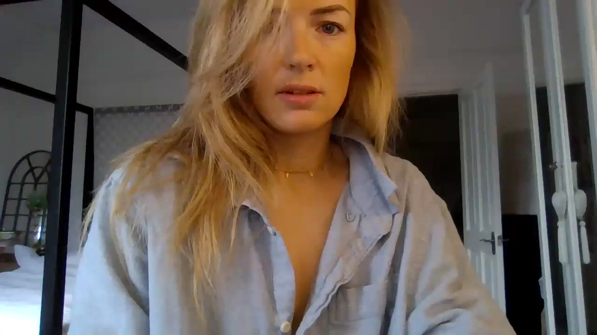 Gallery image thumbnail from Courtney's myfreecams stream on, 03/26/2024, 07:23 image 7 of 20