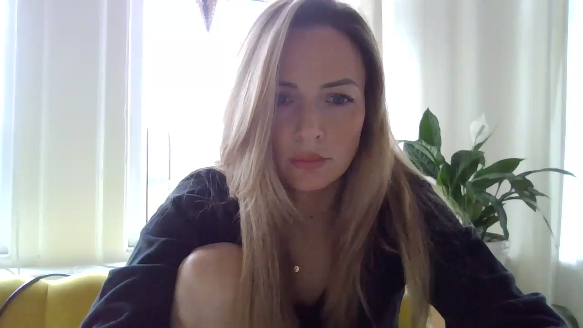 Gallery image thumbnail from Courtney's myfreecams stream on, 03/26/2024, 09:10 image 5 of 20