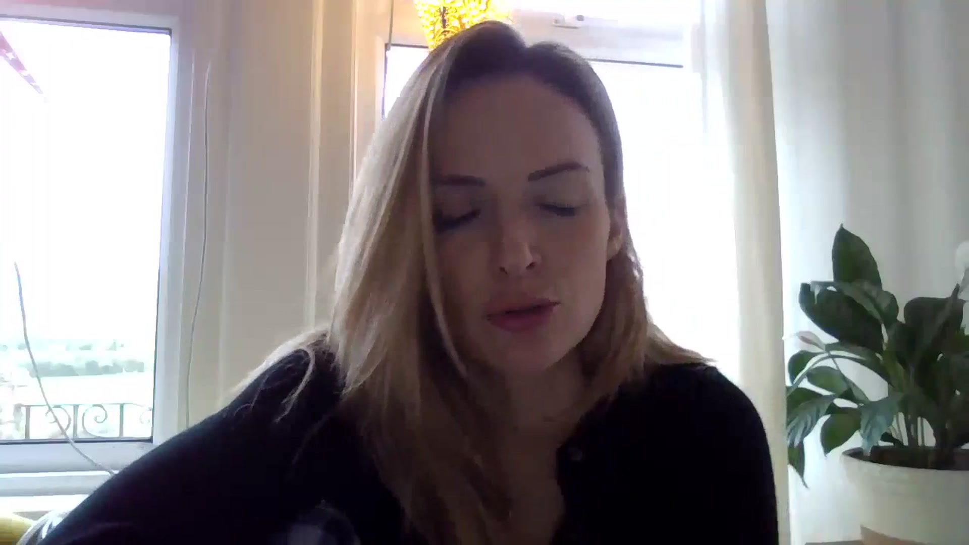 Gallery image thumbnail from Courtney's myfreecams stream on, 03/26/2024, 16:25 image 6 of 20