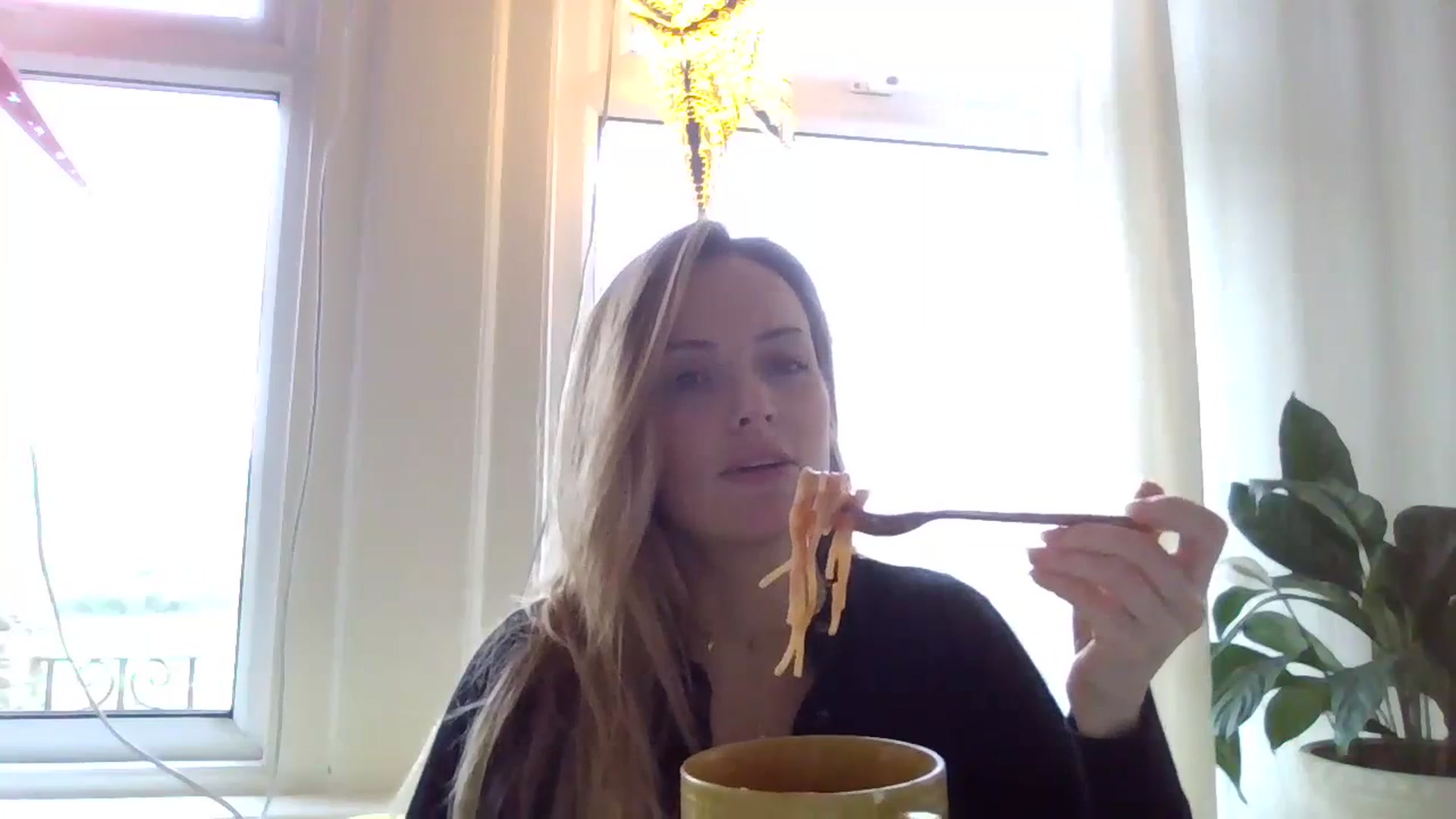 Gallery image thumbnail from Courtney's myfreecams stream on, 03/26/2024, 16:25 image 3 of 20