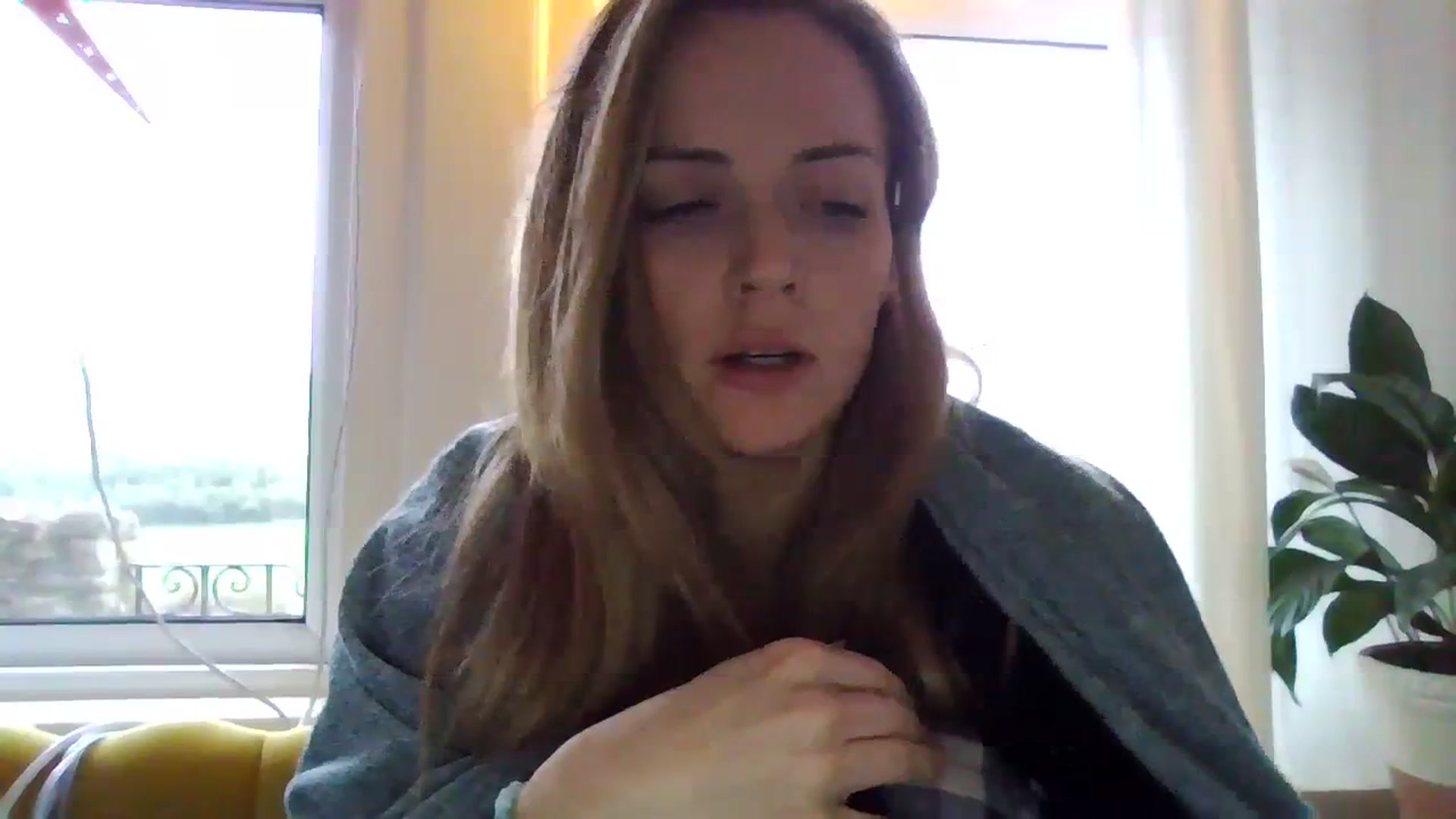 Gallery image thumbnail from Courtney's myfreecams stream on, 03/26/2024, 17:43 image 13 of 20