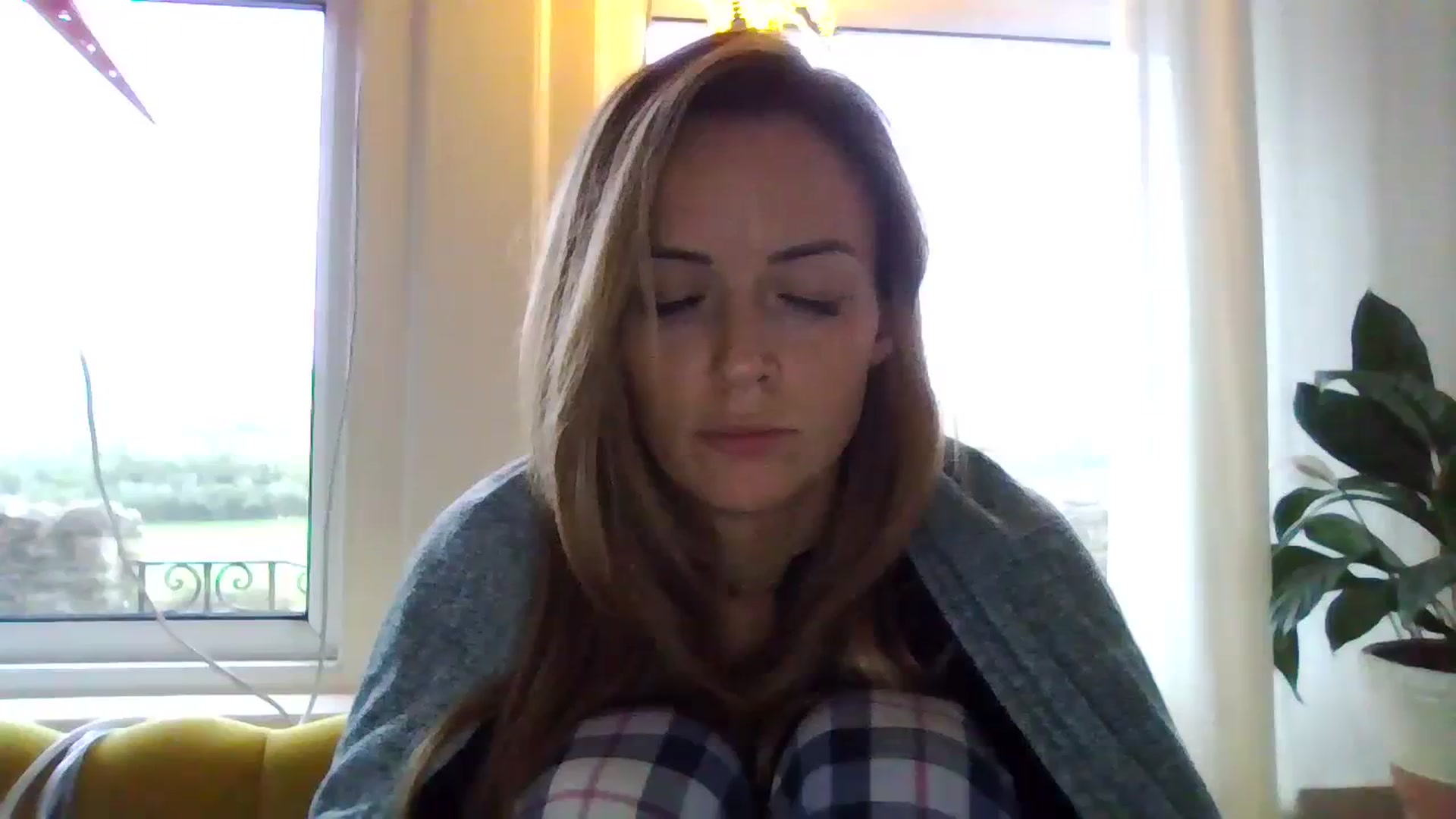 Gallery image thumbnail from Courtney's myfreecams stream on, 03/26/2024, 17:43 image 14 of 20