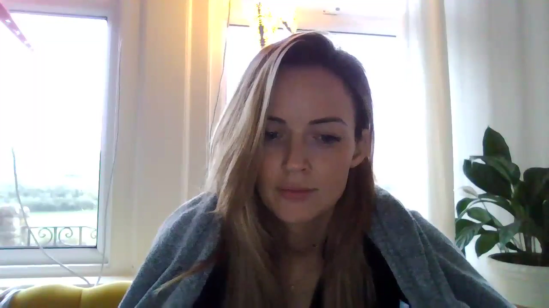 Gallery image thumbnail from Courtney's myfreecams stream on, 03/26/2024, 17:43 image 5 of 20