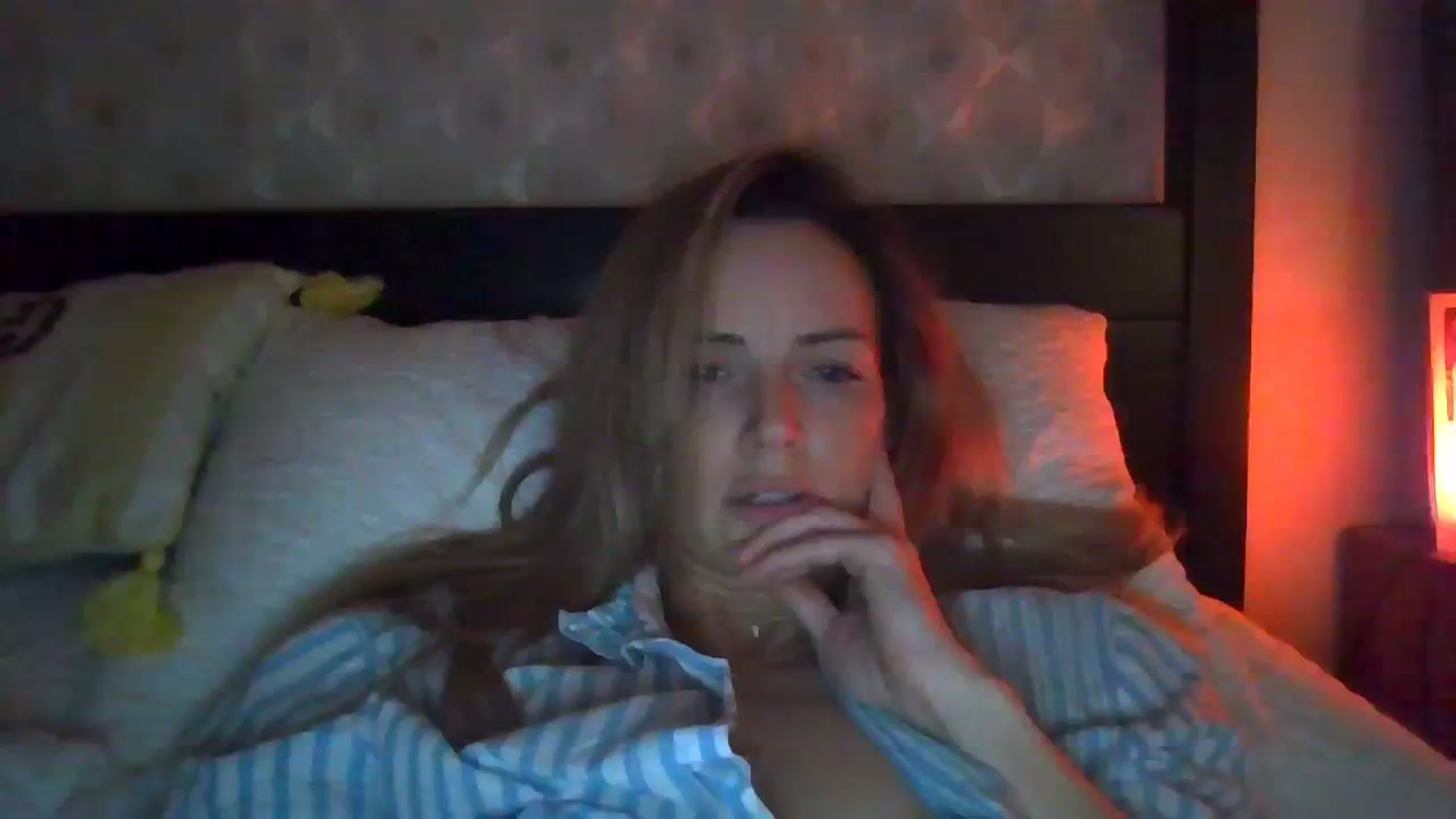 Gallery image thumbnail from Courtney's myfreecams stream on, 03/26/2024, 22:22 image 11 of 20