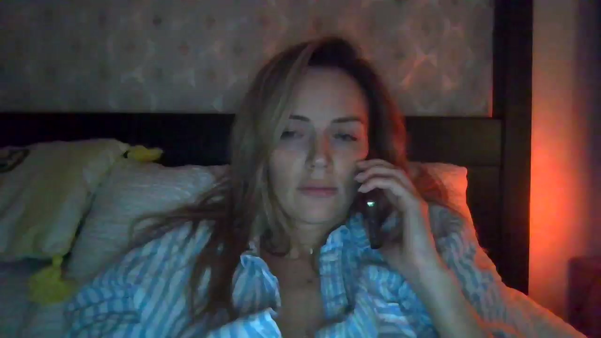 Gallery image thumbnail from Courtney's myfreecams stream on, 03/26/2024, 22:22 image 6 of 20