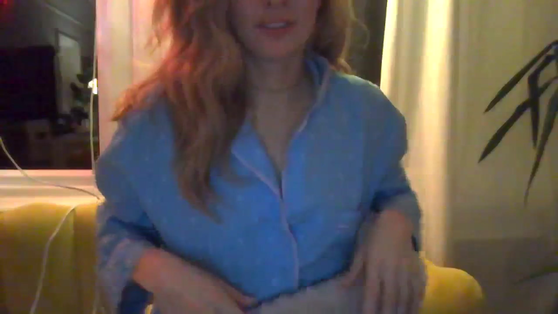 Gallery image thumbnail from Courtney's myfreecams stream on, 03/28/2024, 23:42 image 15 of 20