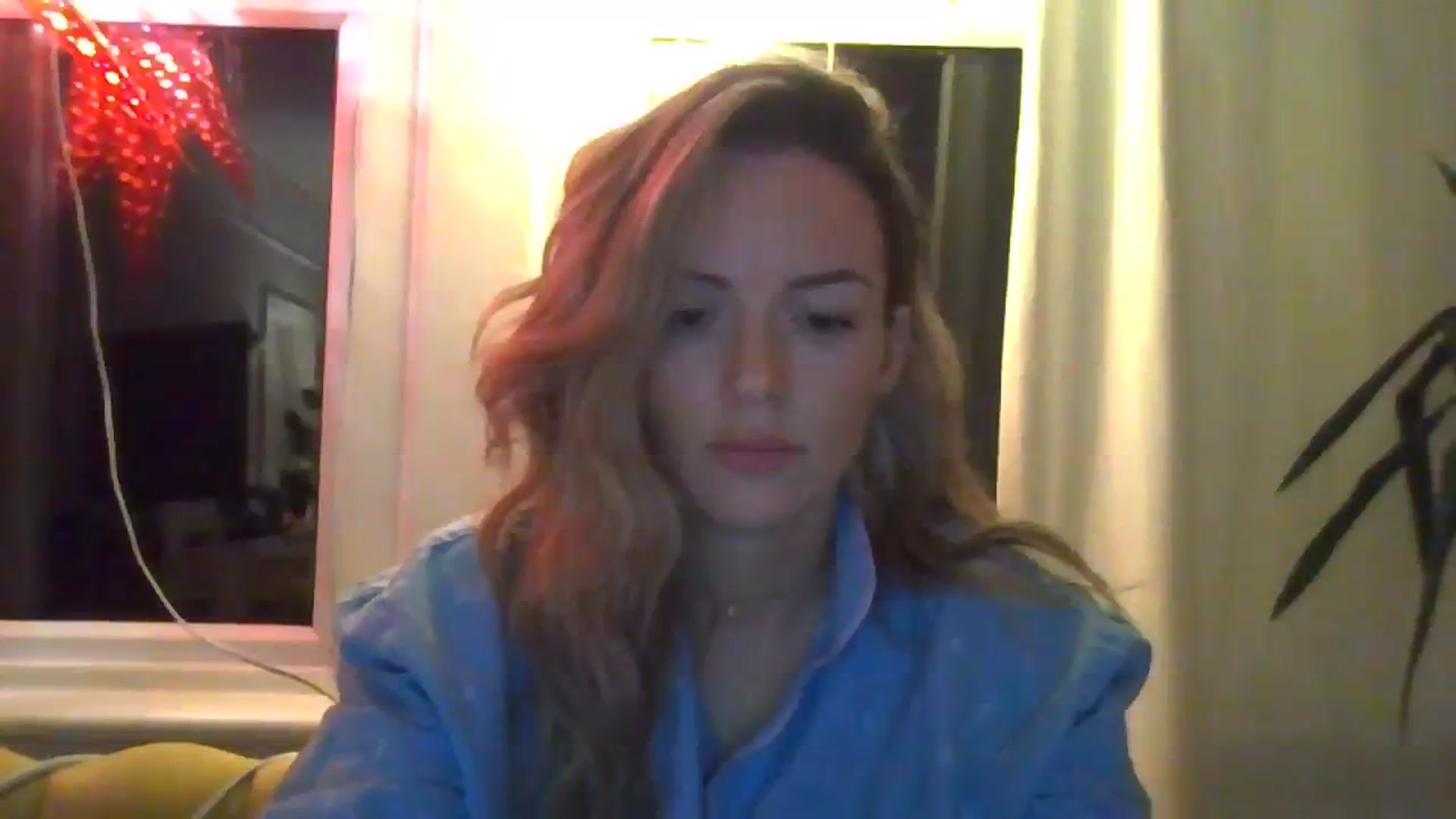 Gallery image thumbnail from Courtney's myfreecams stream on, 03/28/2024, 23:42 image 2 of 20