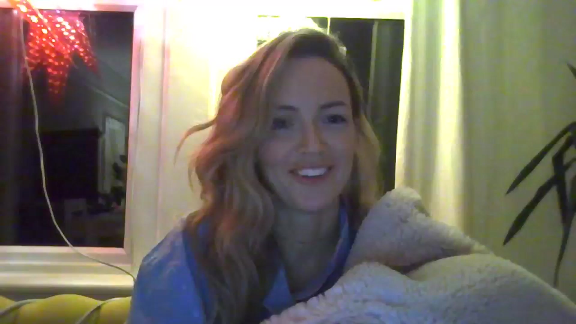 Gallery image thumbnail from Courtney's myfreecams stream on, 03/28/2024, 23:42 image 8 of 20