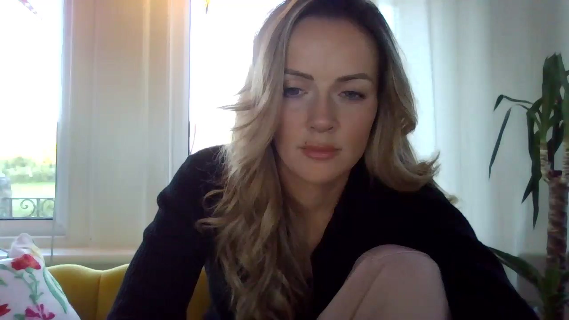 Gallery image thumbnail from Courtney's myfreecams stream on, 04/21/2024, 19:06 image 11 of 20