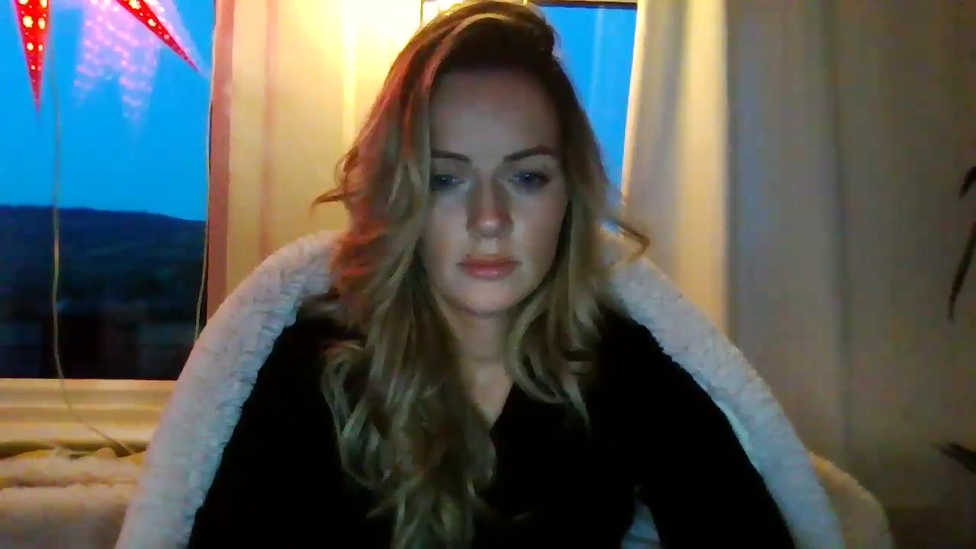 Gallery image thumbnail from Courtney's myfreecams stream on, 04/21/2024, 19:52 image 15 of 20