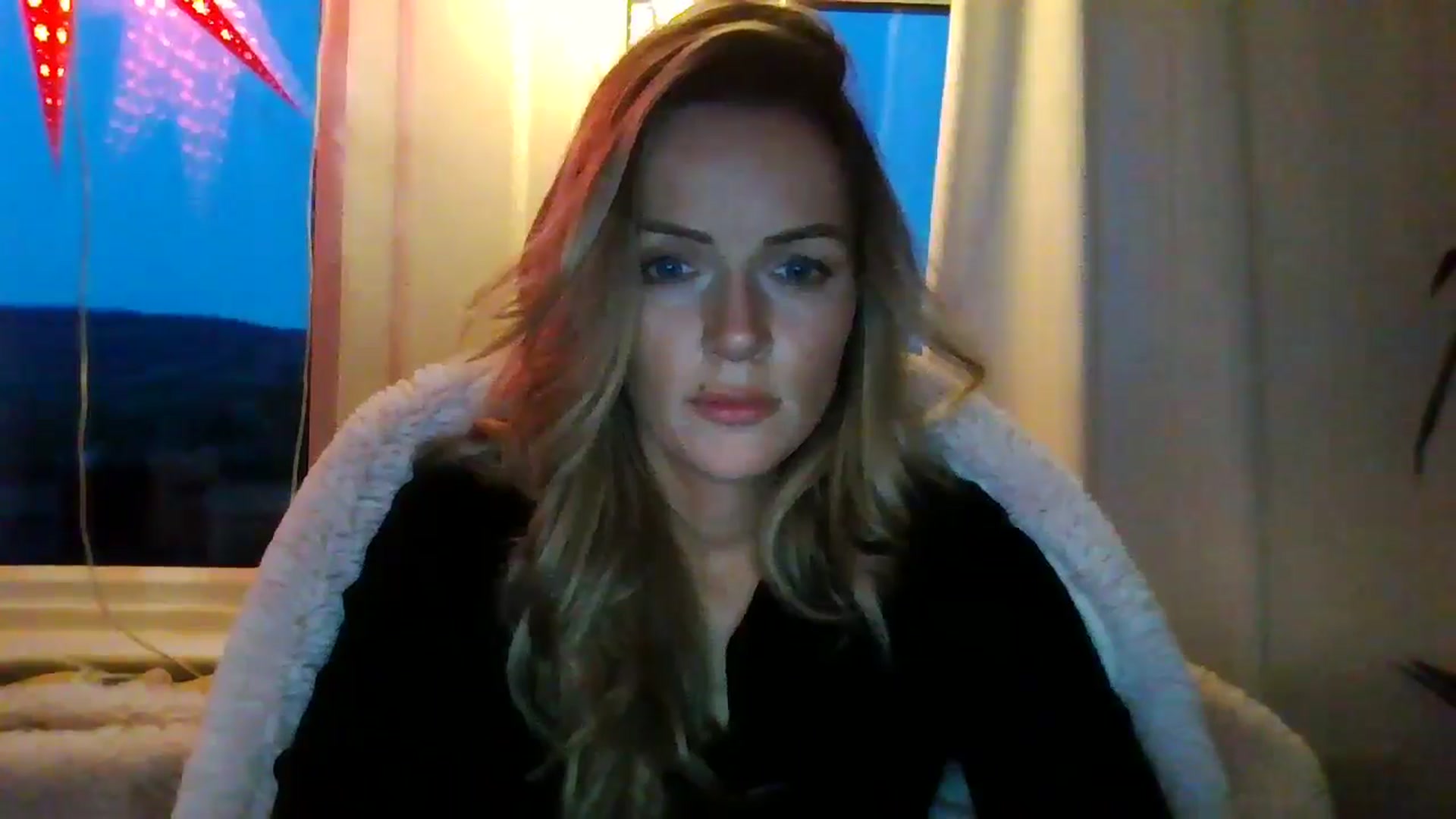 Gallery image thumbnail from Courtney's myfreecams stream on, 04/21/2024, 19:52 image 16 of 20