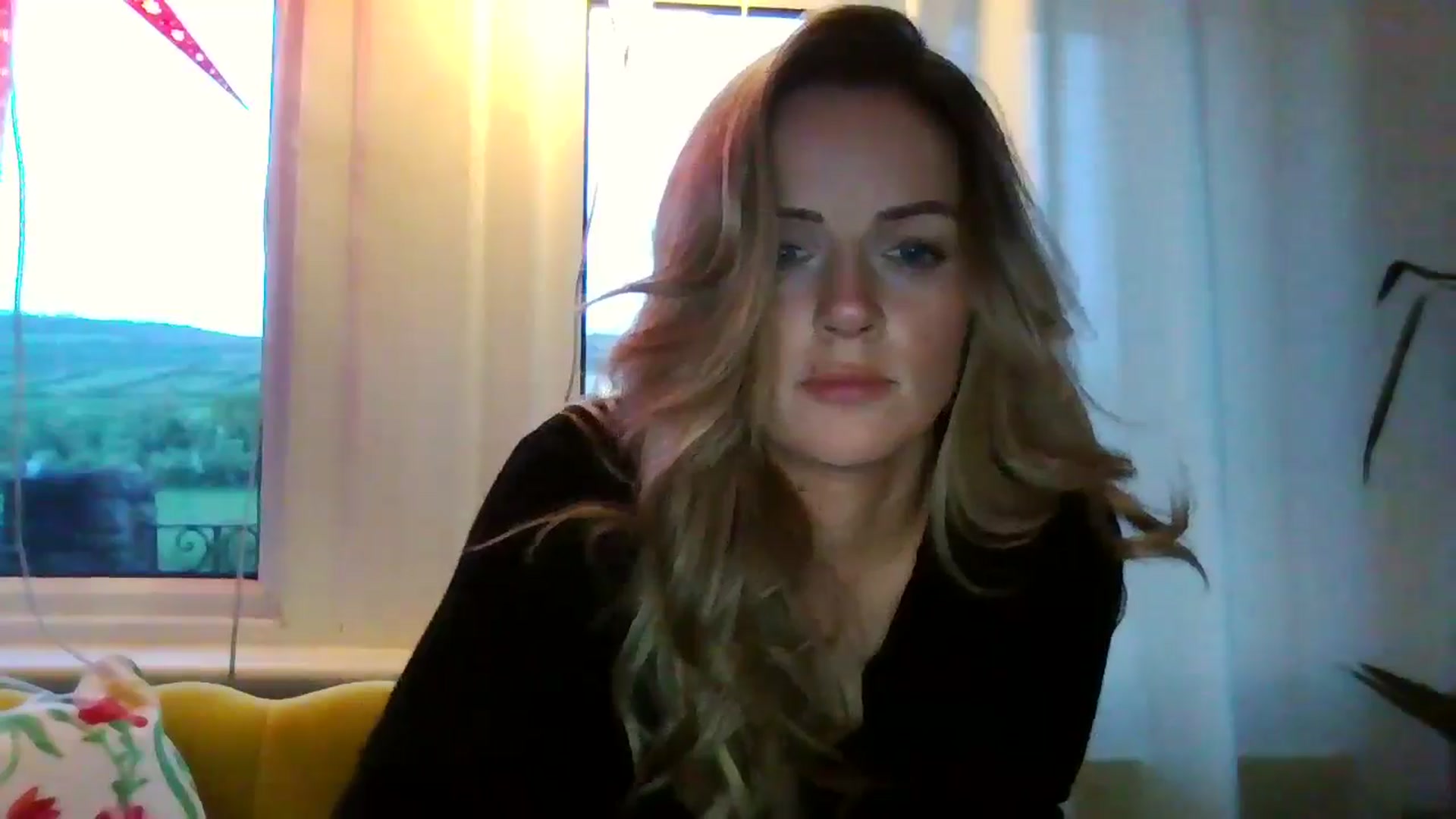 Gallery image thumbnail from Courtney's myfreecams stream on, 04/21/2024, 19:52 image 4 of 20