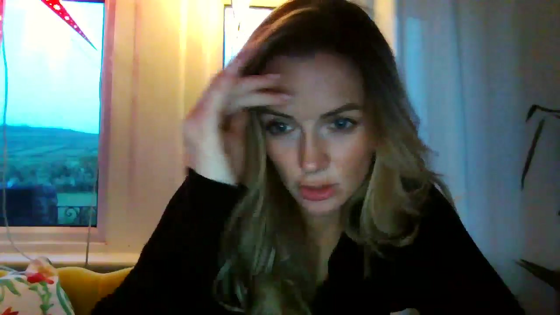 Gallery image thumbnail from Courtney's myfreecams stream on, 04/21/2024, 19:52 image 6 of 20