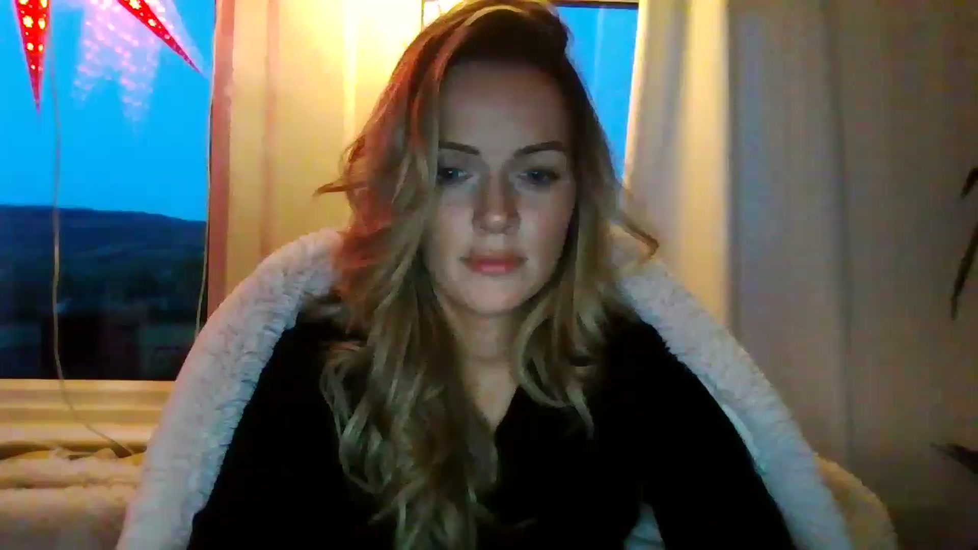 Gallery image thumbnail from Courtney's myfreecams stream on, 04/21/2024, 19:52 image 14 of 20