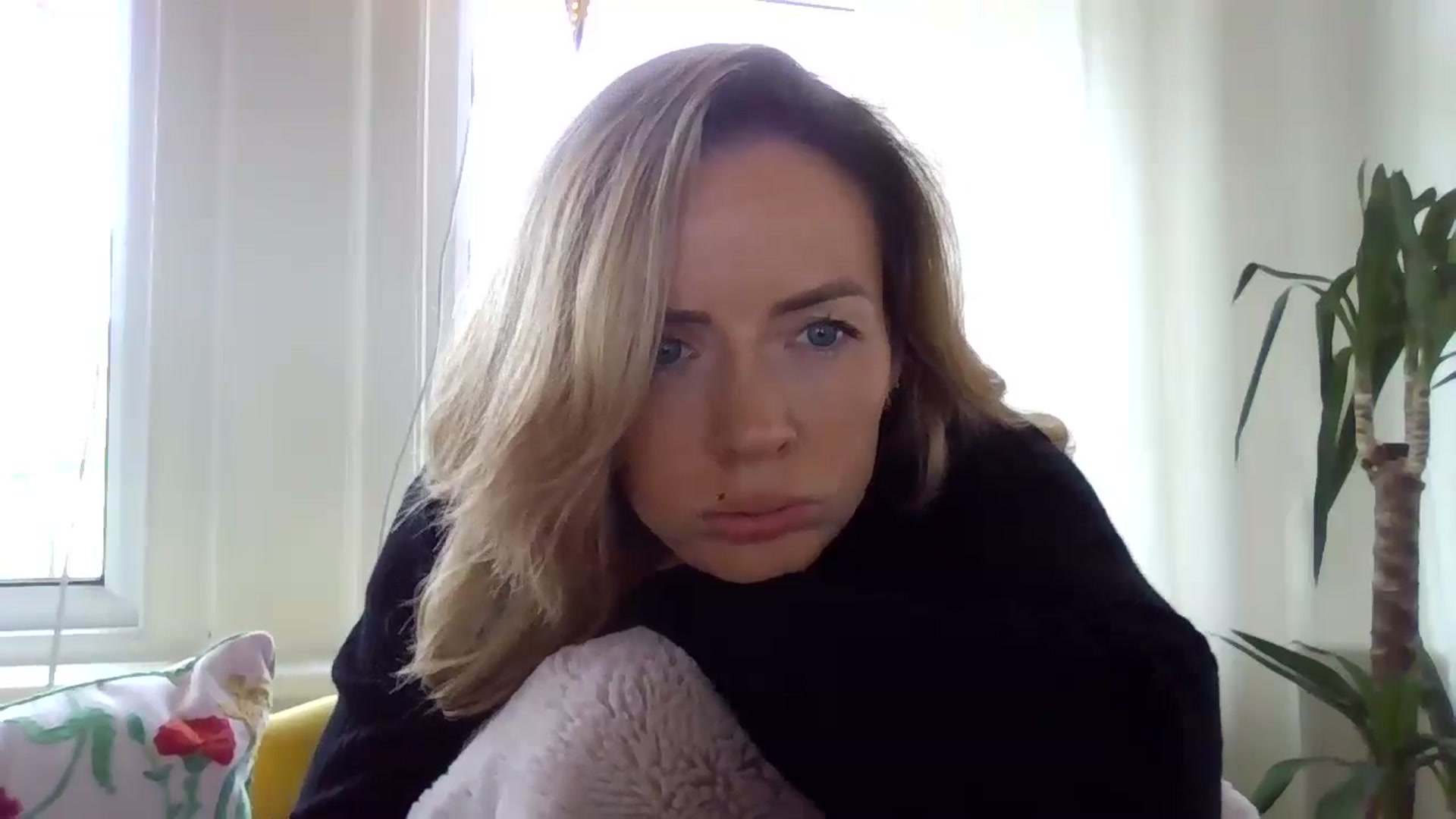 Gallery image thumbnail from Courtney's myfreecams stream on, 04/23/2024, 14:22 image 12 of 20