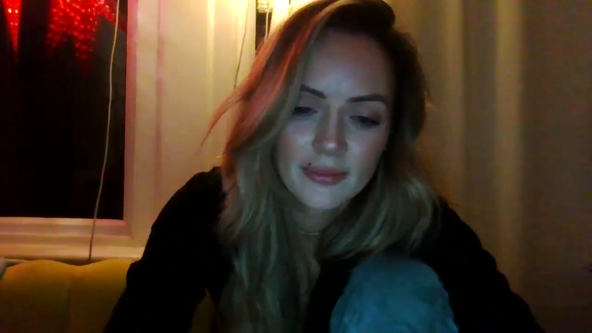 Gallery image thumbnail from Courtney's myfreecams stream on, 04/28/2024, 23:08 image 10 of 20