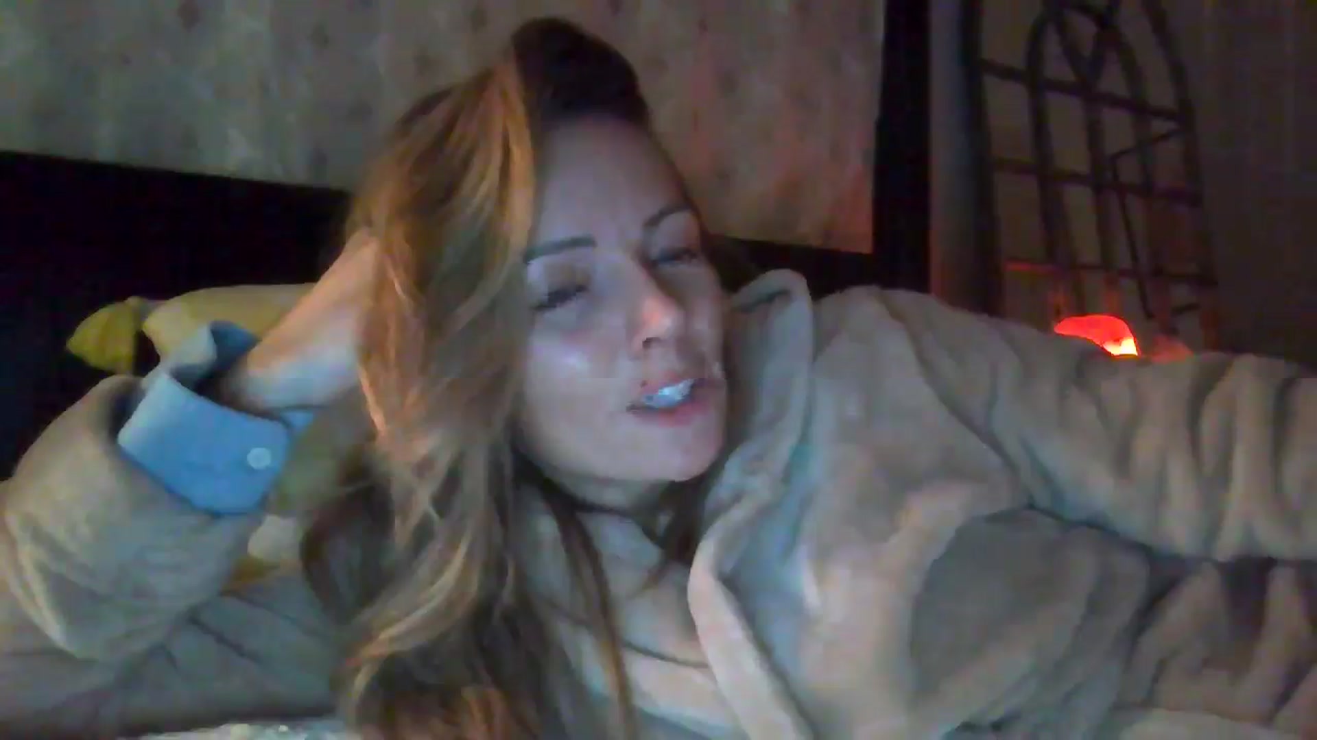 Gallery image thumbnail from Courtney's myfreecams stream on, 04/28/2024, 23:29 image 13 of 20