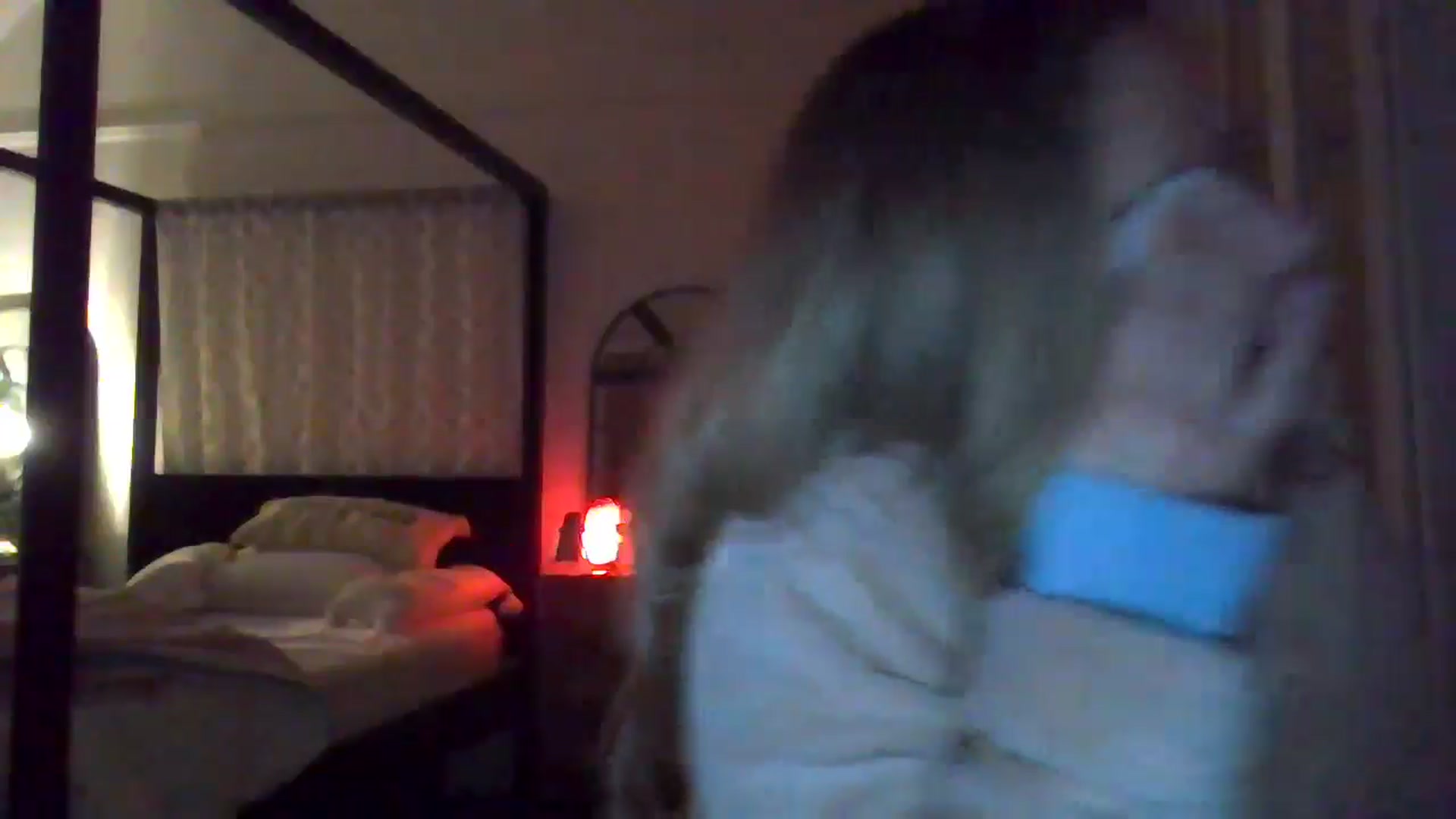 Gallery image thumbnail from Courtney's myfreecams stream on, 04/28/2024, 23:29 image 2 of 20