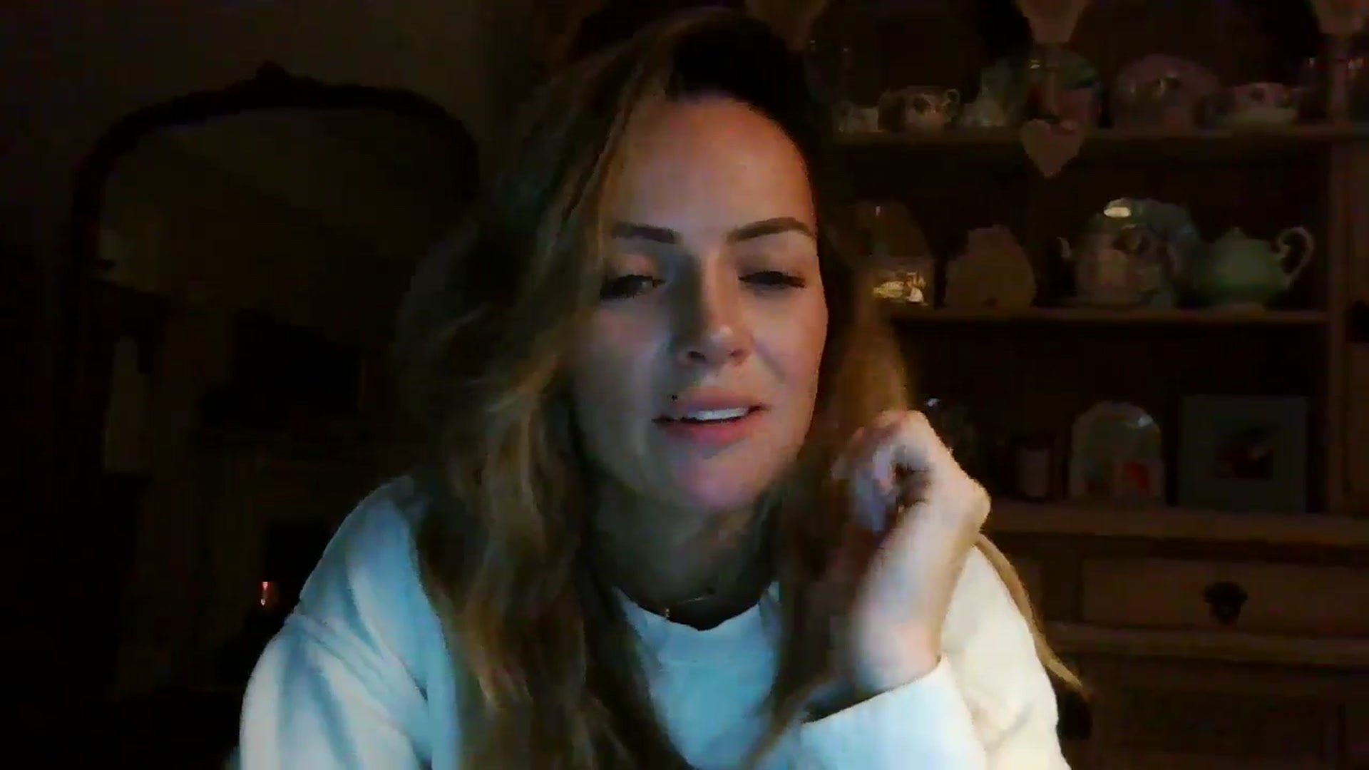 Gallery image thumbnail from Courtney's myfreecams stream on, 04/29/2024, 23:19 image 2 of 20