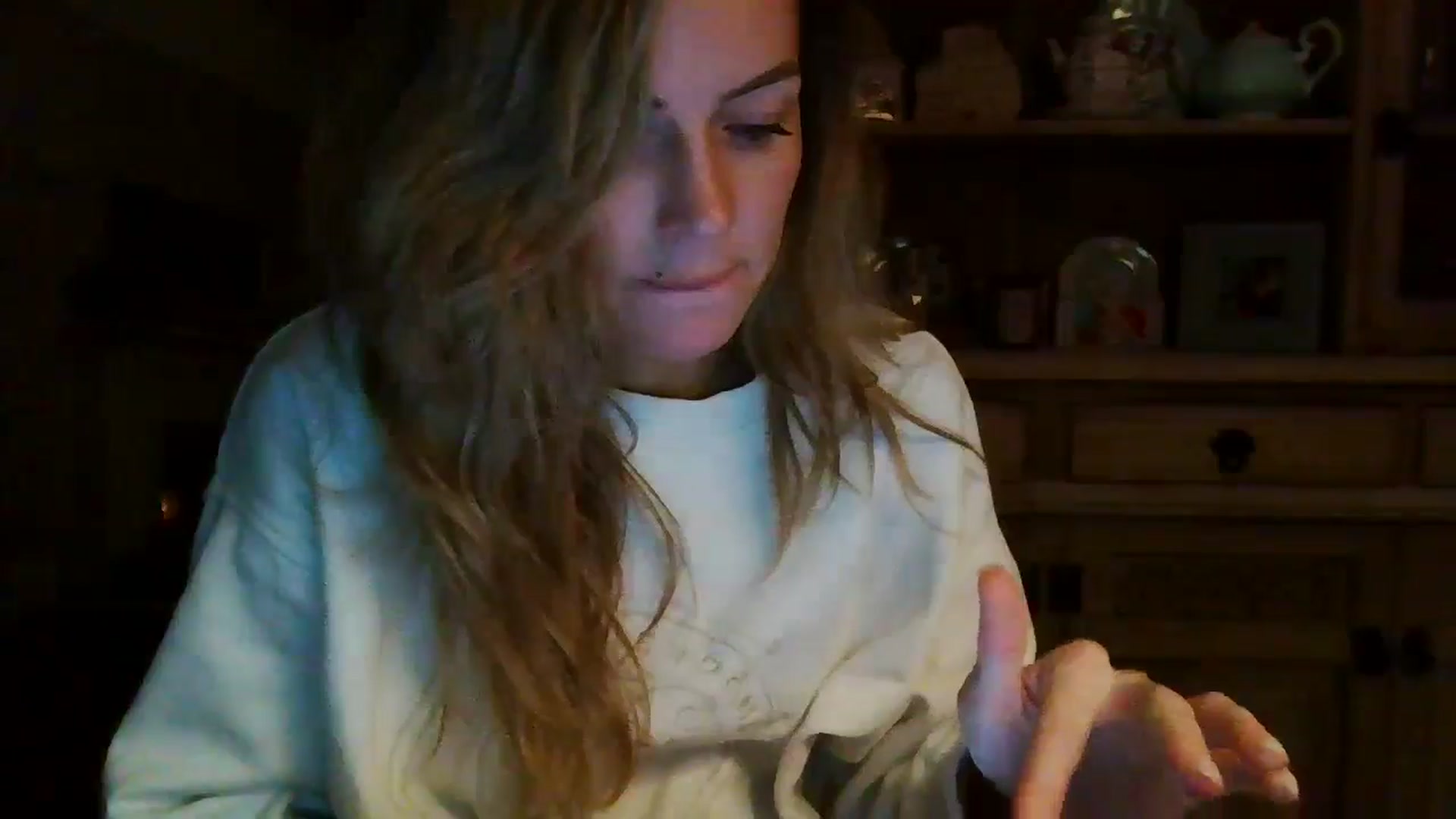 Gallery image thumbnail from Courtney's myfreecams stream on, 04/29/2024, 23:19 image 16 of 20