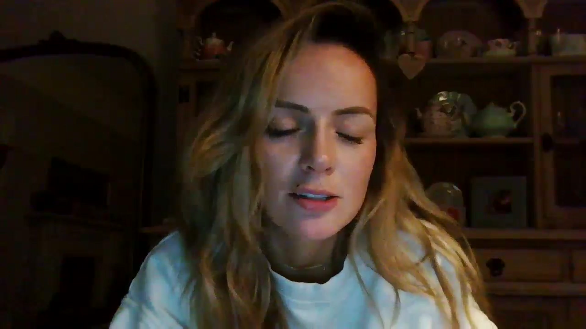 Gallery image thumbnail from Courtney's myfreecams stream on, 04/29/2024, 23:42 image 19 of 20