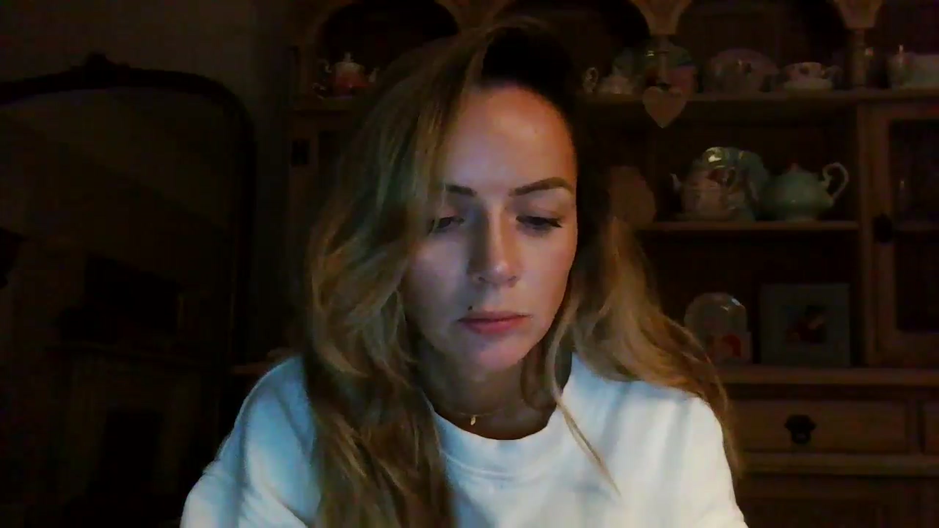 Gallery image thumbnail from Courtney's myfreecams stream on, 04/29/2024, 23:42 image 16 of 20
