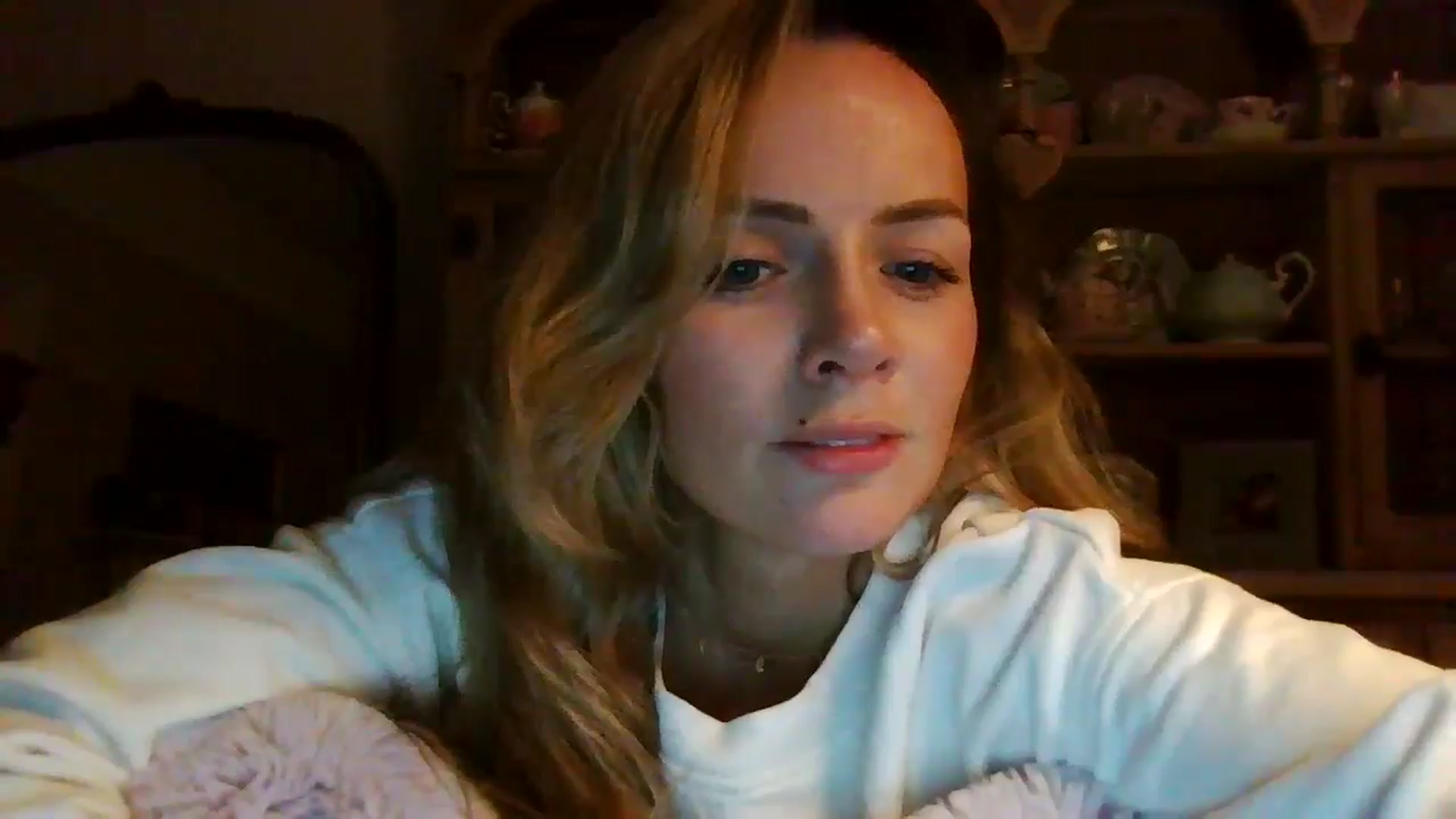 Gallery image thumbnail from Courtney's myfreecams stream on, 04/29/2024, 23:42 image 14 of 20