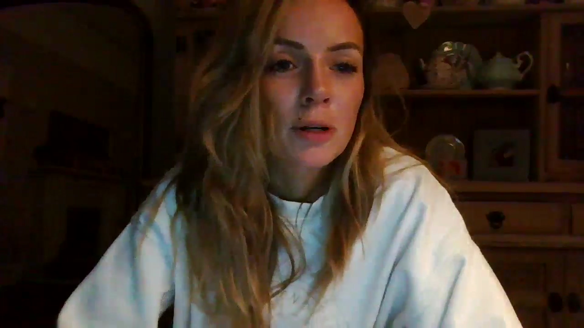 Gallery image thumbnail from Courtney's myfreecams stream on, 04/29/2024, 23:42 image 8 of 20