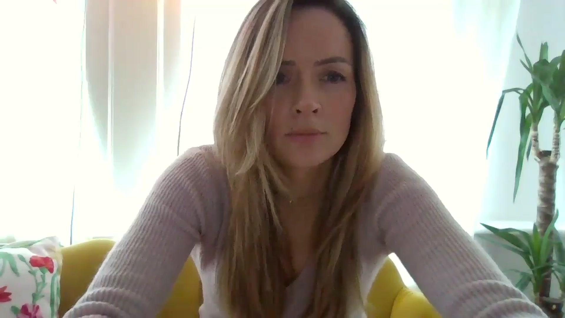 Gallery image thumbnail from Courtney's myfreecams stream on, 05/02/2024, 12:49 image 15 of 20