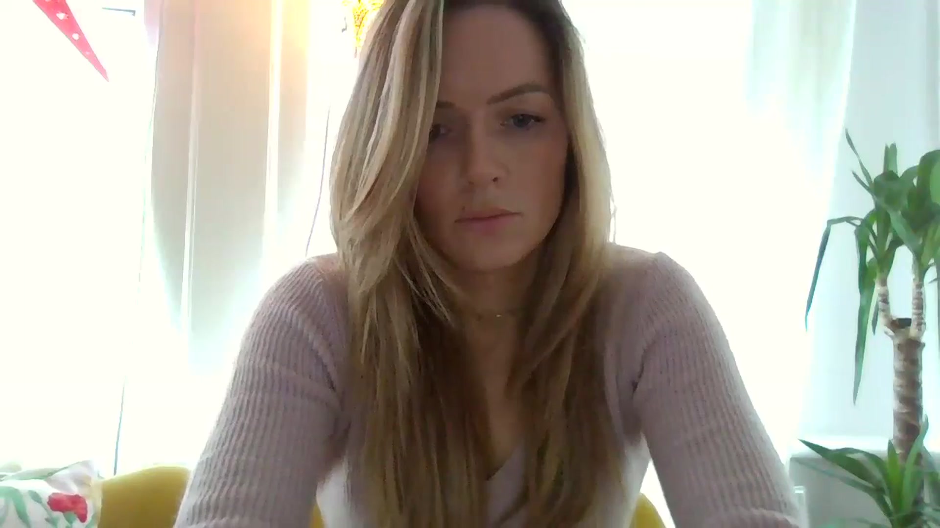 Gallery image thumbnail from Courtney's myfreecams stream on, 05/02/2024, 12:49 image 16 of 20