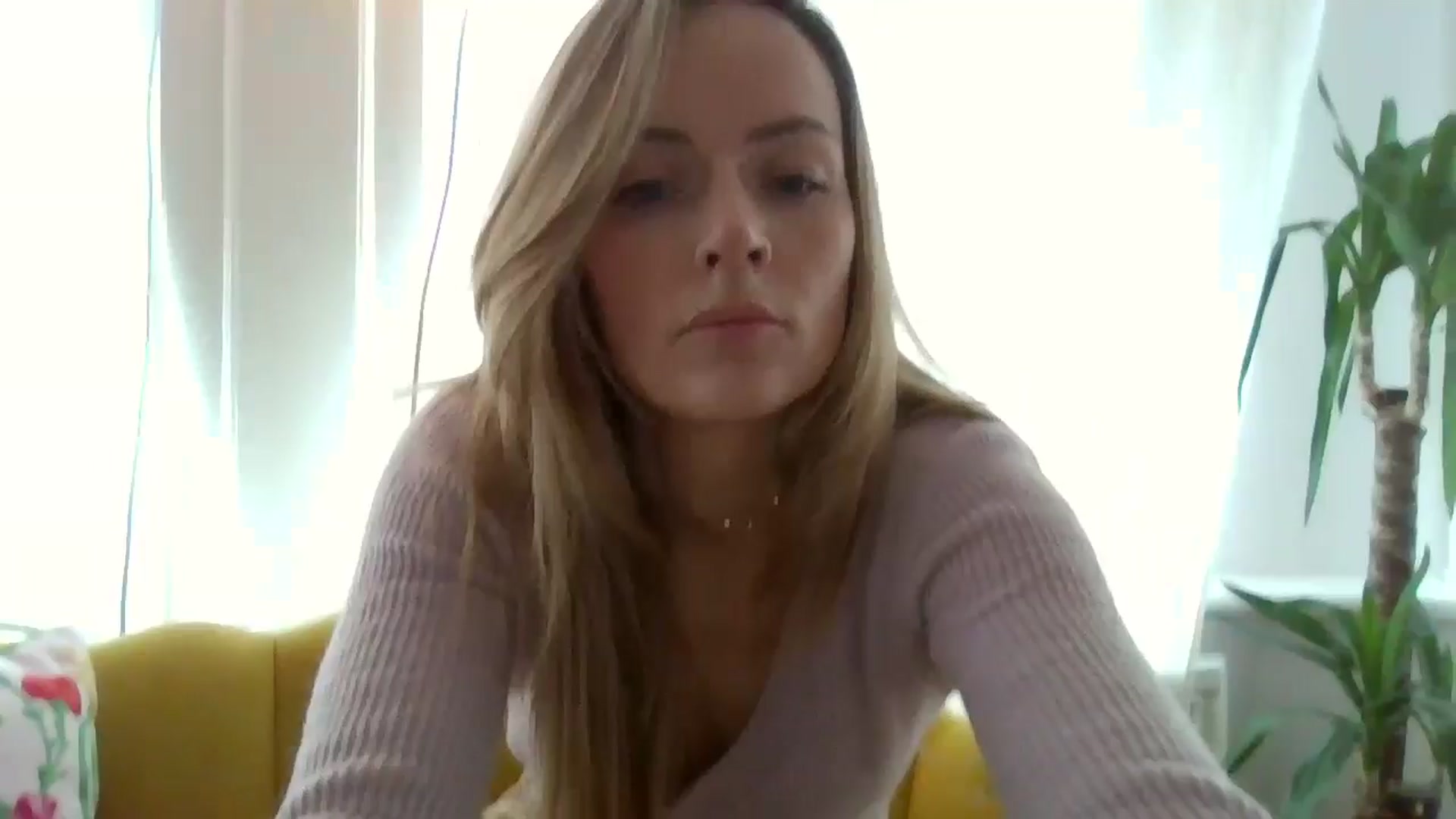 Gallery image thumbnail from Courtney's myfreecams stream on, 05/02/2024, 12:49 image 12 of 20