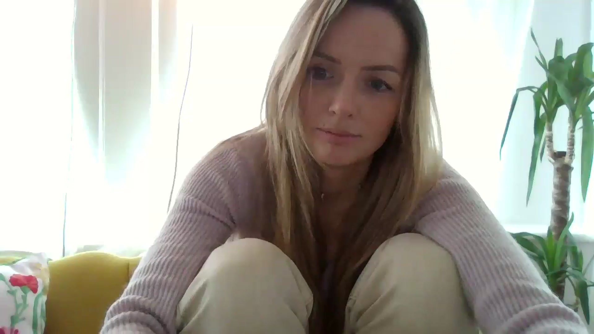 Gallery image thumbnail from Courtney's myfreecams stream on, 05/02/2024, 12:49 image 9 of 20