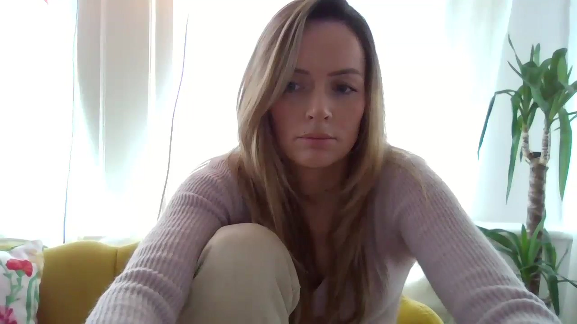 Gallery image thumbnail from Courtney's myfreecams stream on, 05/02/2024, 12:49 image 2 of 20