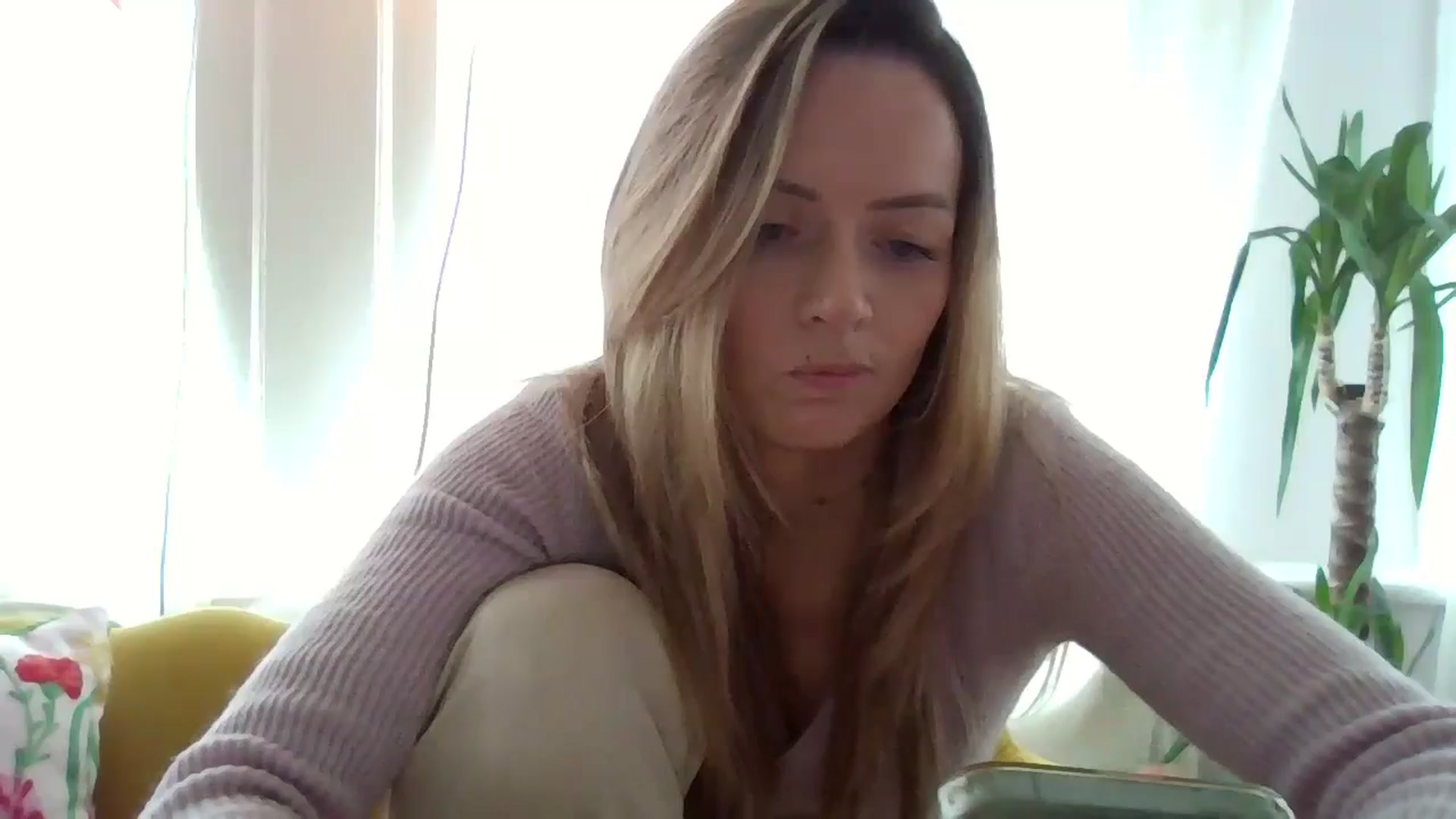 Gallery image thumbnail from Courtney's myfreecams stream on, 05/02/2024, 12:49 image 4 of 20