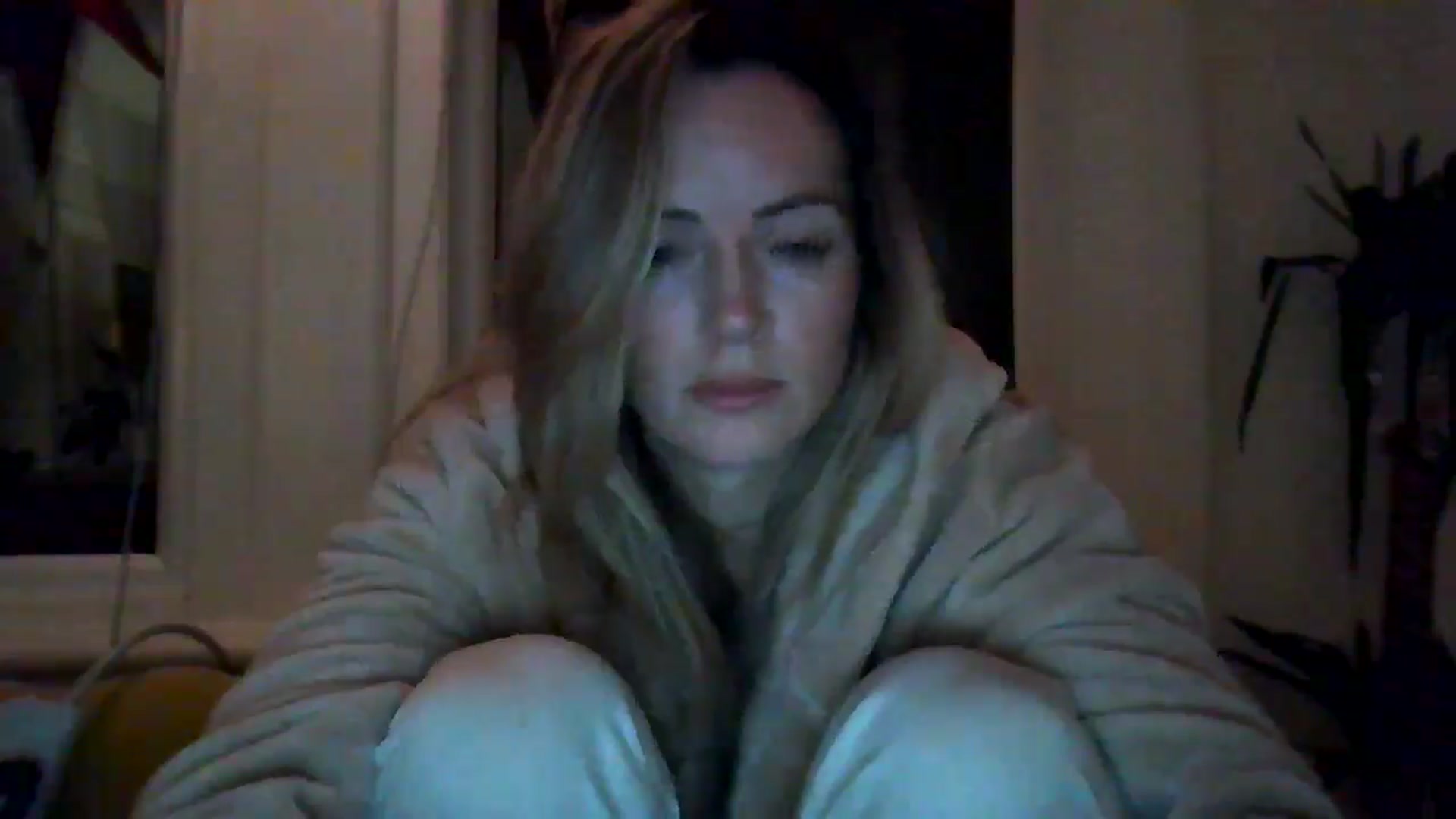 Gallery image thumbnail from Courtney's myfreecams stream on, 05/02/2024, 22:04 image 16 of 20