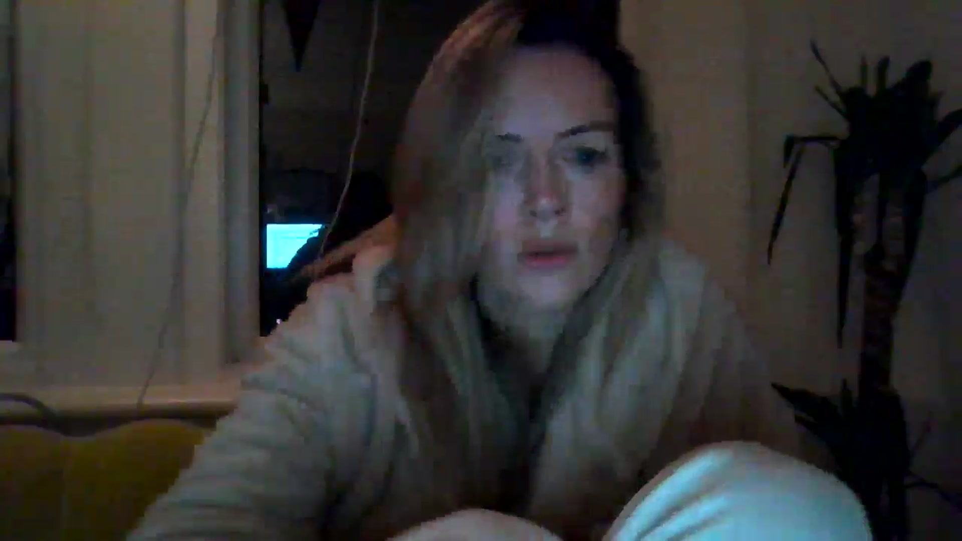 Gallery image thumbnail from Courtney's myfreecams stream on, 05/02/2024, 22:04 image 13 of 20