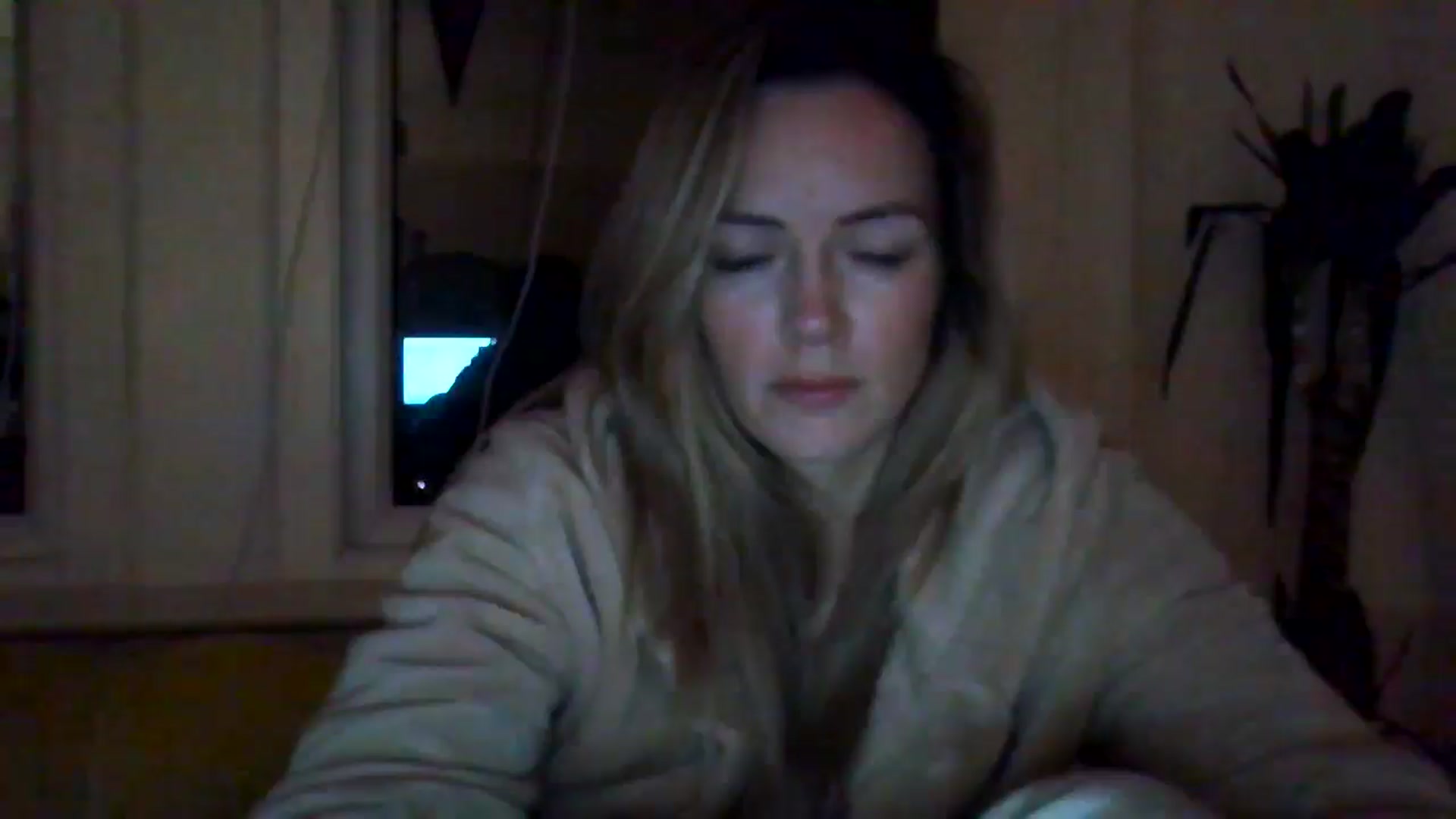 Gallery image thumbnail from Courtney's myfreecams stream on, 05/02/2024, 22:04 image 9 of 20