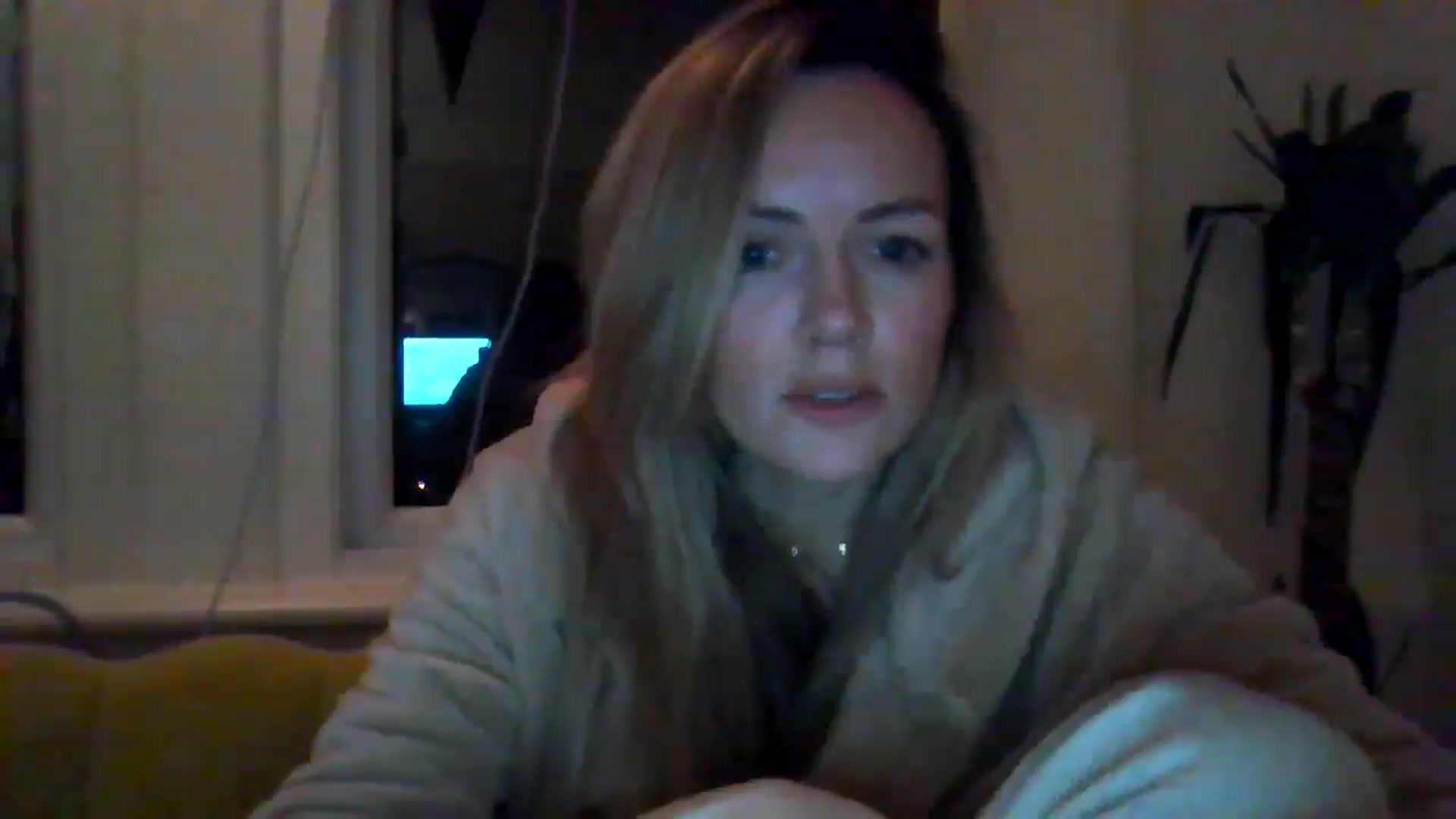 Gallery image thumbnail from Courtney's myfreecams stream on, 05/02/2024, 22:04 image 11 of 20