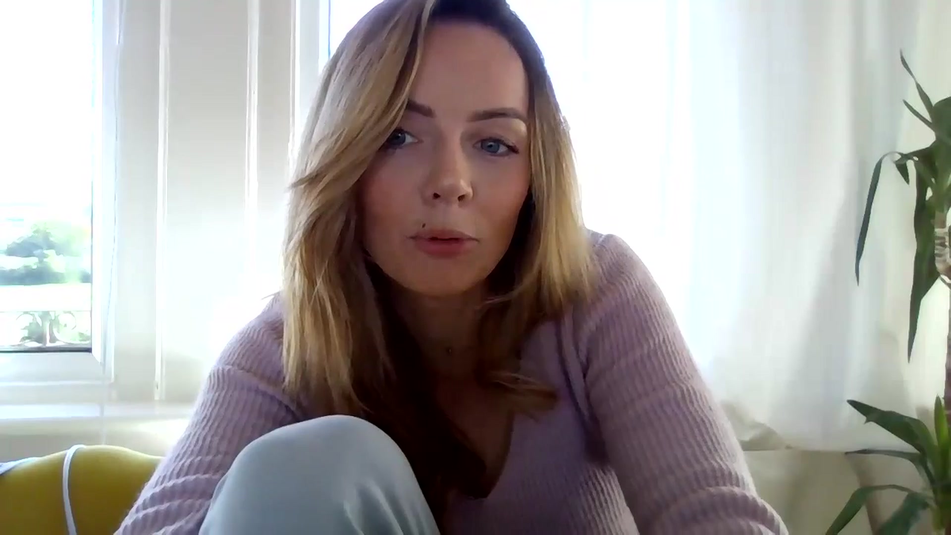 Gallery image thumbnail from Courtney's myfreecams stream on, 05/04/2024, 11:01 image 4 of 20