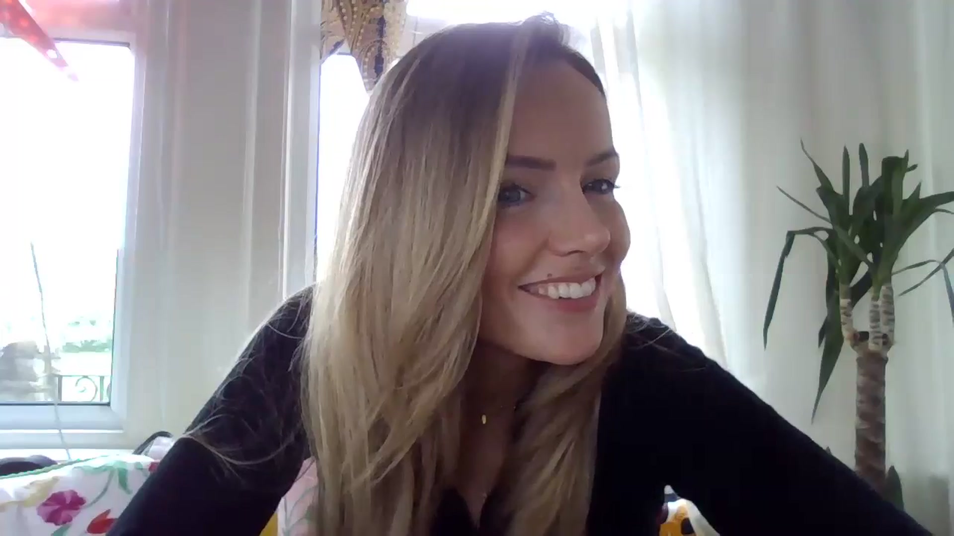 Gallery image thumbnail from Courtney's myfreecams stream on, 05/05/2024, 16:14 image 13 of 20
