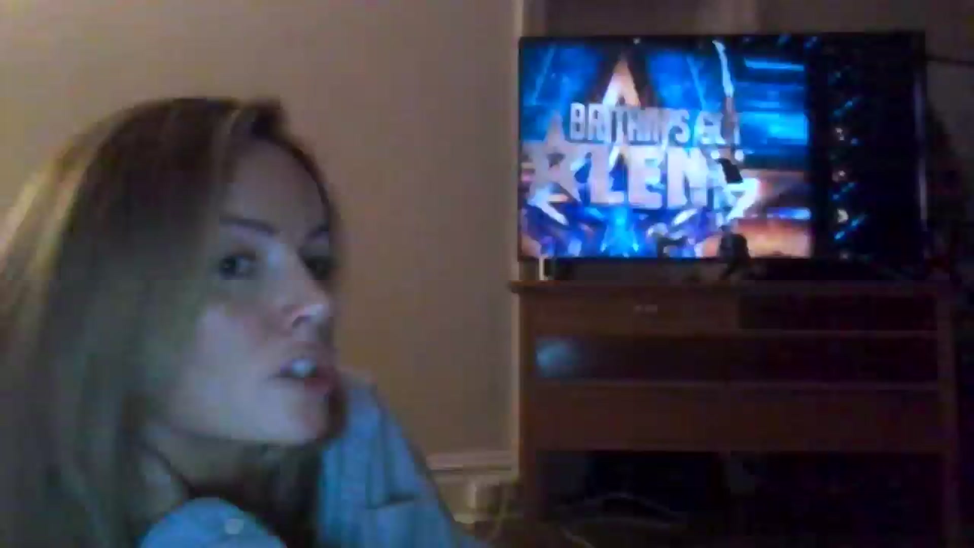 Gallery image thumbnail from Courtney's myfreecams stream on, 05/05/2024, 21:43 image 18 of 20