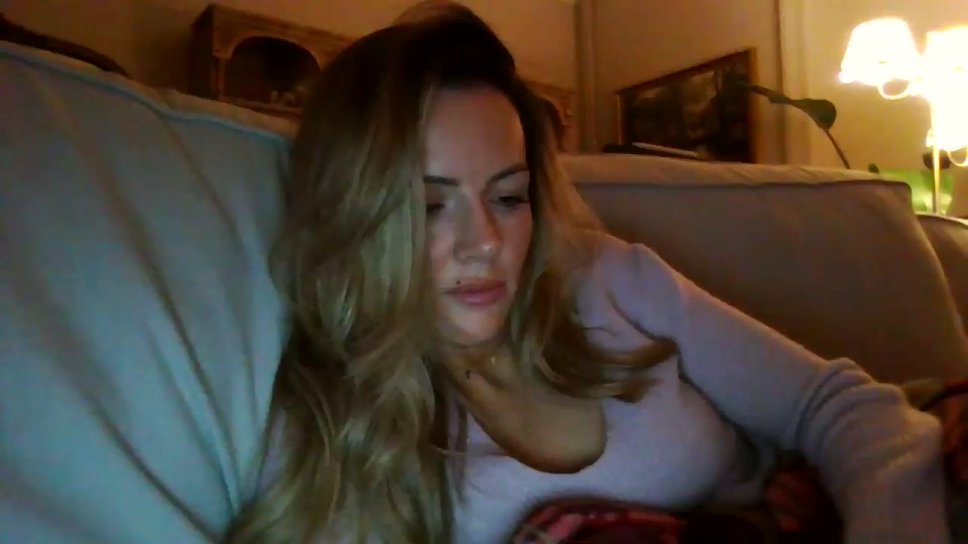 Gallery image thumbnail from Courtney's myfreecams stream on, 05/06/2024, 21:40 image 4 of 20