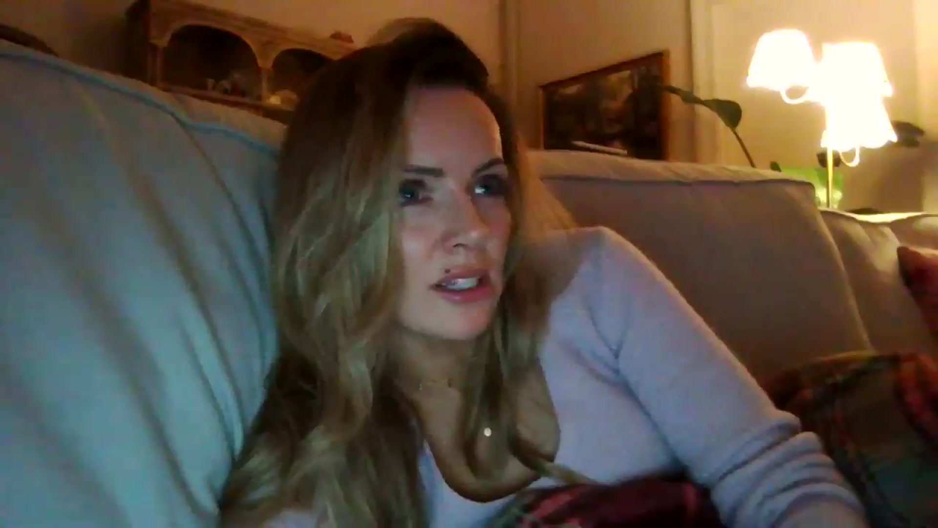 Gallery image thumbnail from Courtney's myfreecams stream on, 05/06/2024, 21:40 image 6 of 20