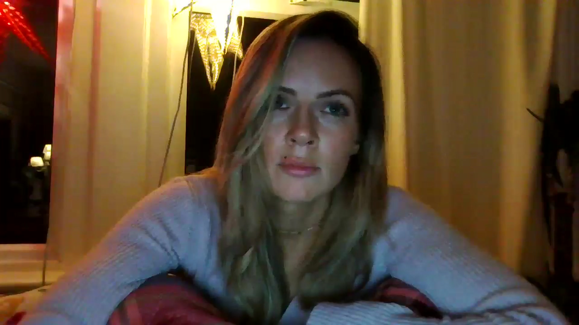 Gallery image thumbnail from Courtney's myfreecams stream on, 05/06/2024, 21:40 image 17 of 20