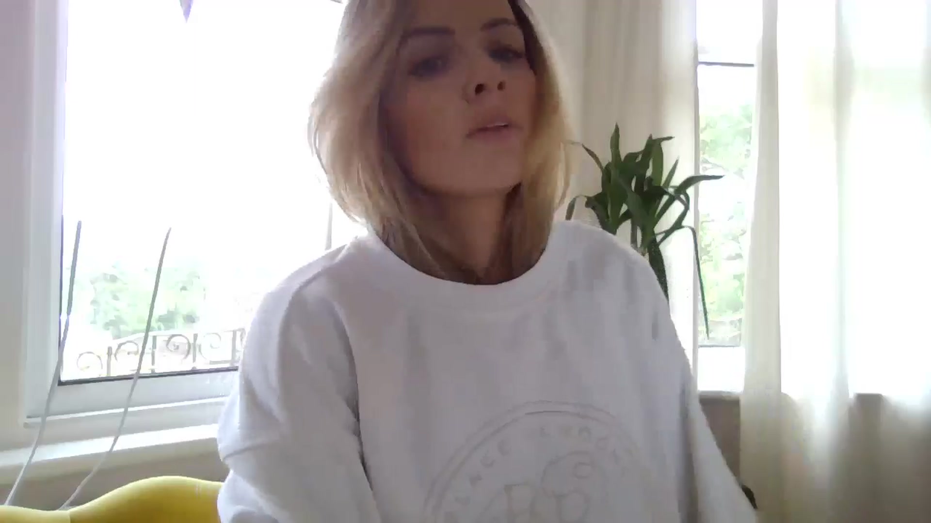 Gallery image thumbnail from Courtney's myfreecams stream on, 05/07/2024, 14:28 image 2 of 20